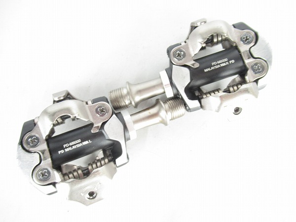ビンディングペダル　PD-M8000　DeoreXT　SPD対応