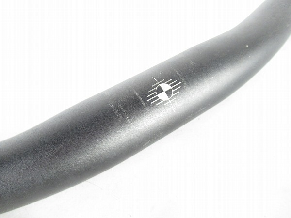 ライザーバーハンドル　ブラック　31.8mm/585mm