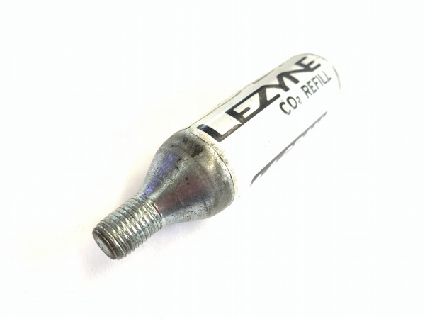 CO2ボンベ 16g ねじ切り 