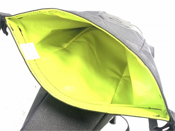 バイクパッキングサドルバッグ