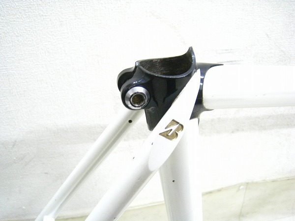 ピストフレーム NJS