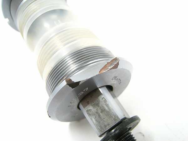 ボトムブラケット R9400 JIS 68/109mm NJS