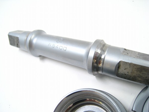 ボトムブラケット R9400 JIS 68/109mm NJS