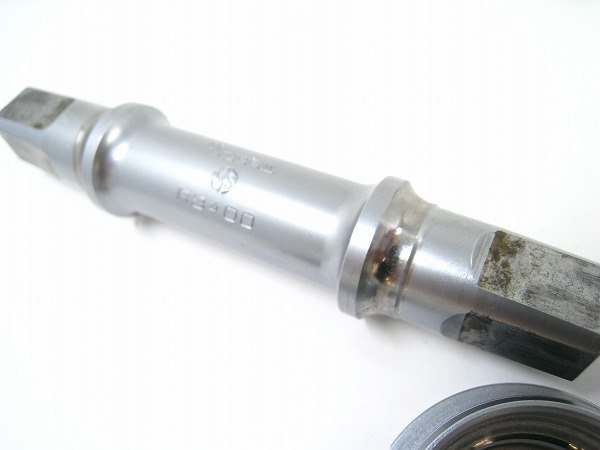 ボトムブラケット R9400 JIS 68/109mm NJS