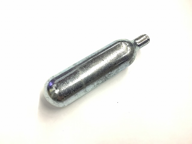 CO2ボンベ ねじ無し