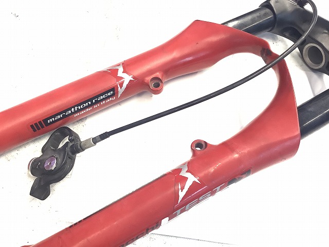 フロントサスペンション BOMBER 26インチ 欠品あり