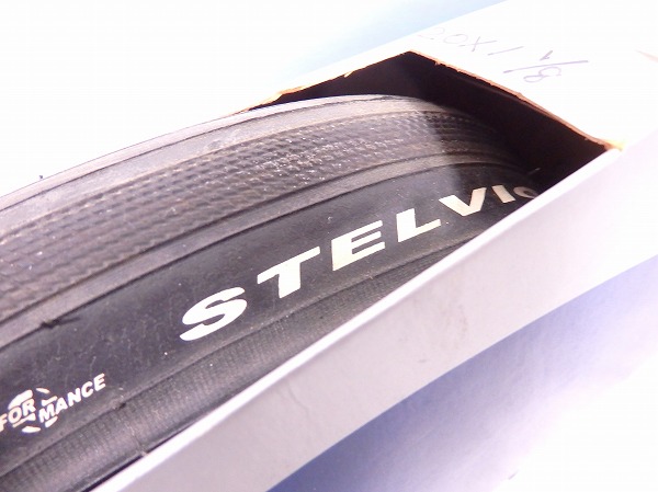 タイヤ STELVIO 20×1 1/8（28-406）