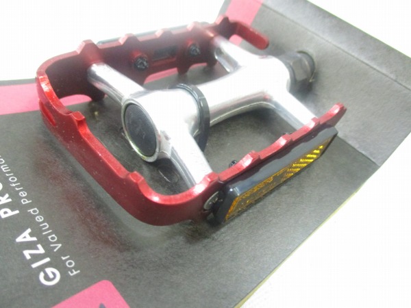 フラットペダル M-21 レッド