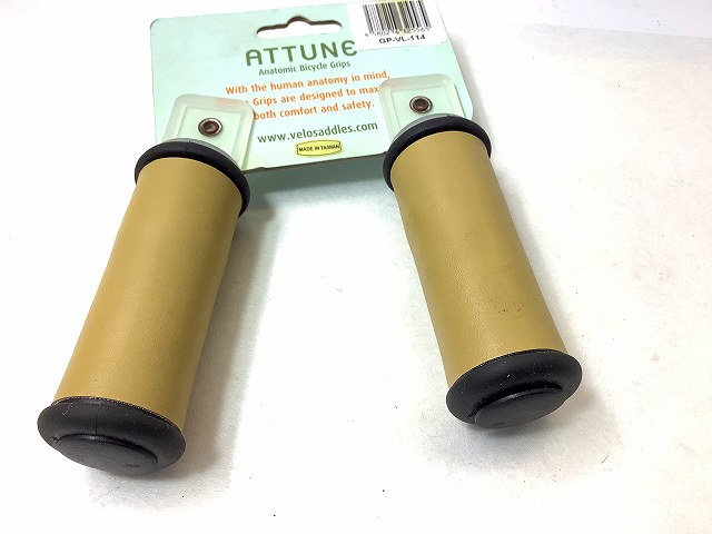 レザー調ショートグリップ ATTUNE ベージュ