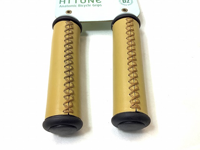 レザー調グリップ ATTUNE ベージュ