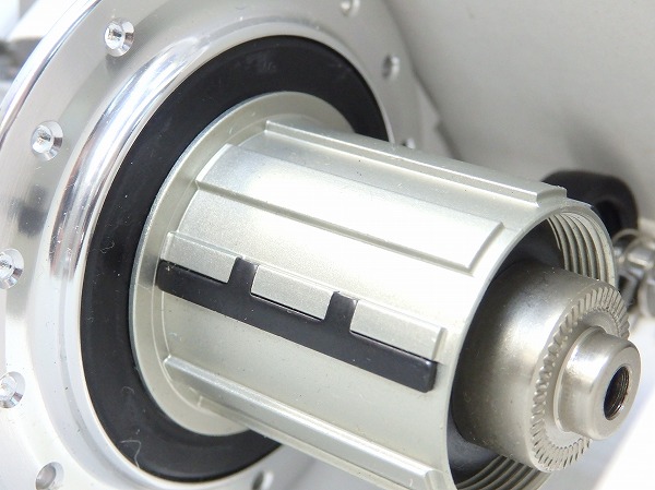 リアハブ RD-205 32H/130mm シルバー