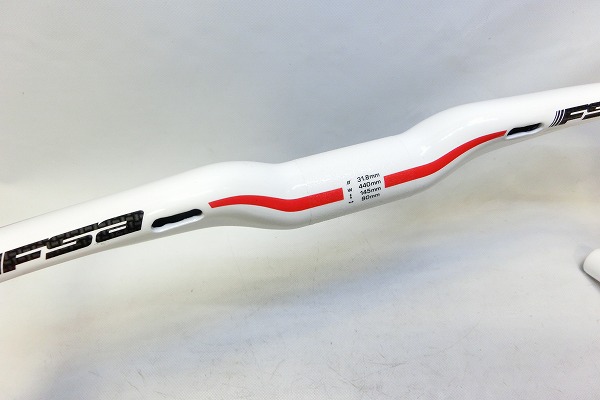 カーボンドロップハンドル K-WING 31.8/440mm