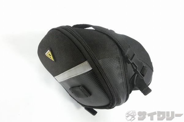 サドルバッグ エアロウェッジパック ストラップマウント