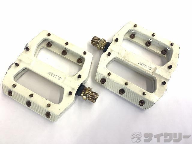 フラットペダル ホワイト