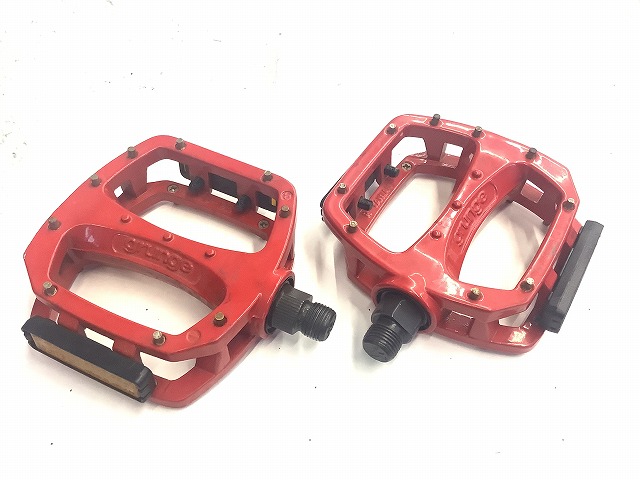フラットペダル LU-987 レッド