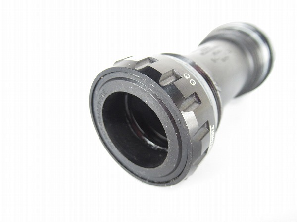 ボトムブラケット　BB-R9100　DURA-ACE　ブラック　JIS/68mm