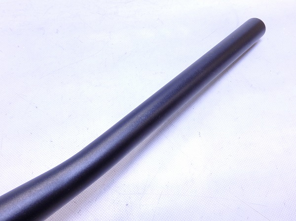 ライザーバー WIDE LOW RISER 31.8/680mm