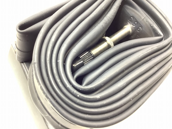 チューブ 700x28-38c 仏式48㎜
