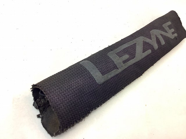 チェーンステーカバー