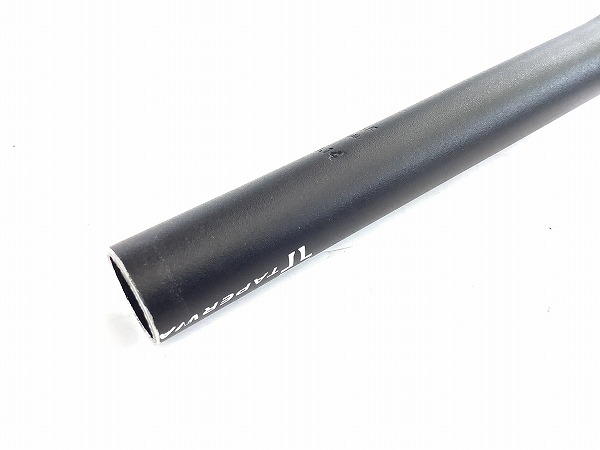 フラットバーハンドル EA50 約540mm(実測）/31.8mm 5°カットあり