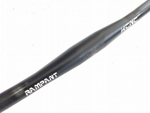 フラットバーハンドル RAMPANT 約525mm(実測）/31.8mm カットあり