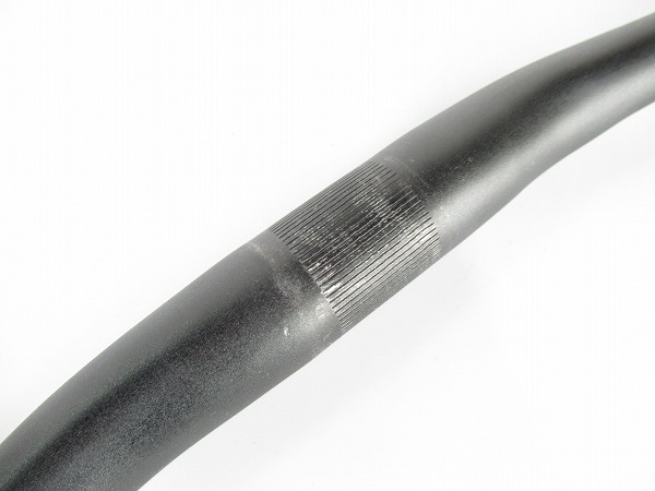 ライザーバーハンドル　ブラック　31.8mm/585mm