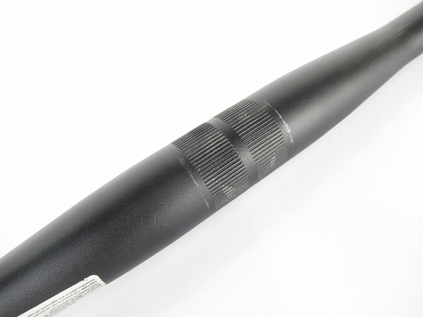 フラットバーハンドル　ブラック　31.8mm/560mm