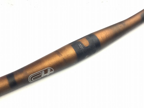 ハンドルバー C4 約620mm(実測）/31.8mm 日焼けあり