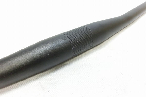 フラットバー 31.8/560mm