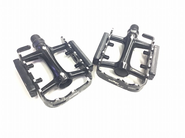 フラットペダル M-21 ブラック 欠品あり