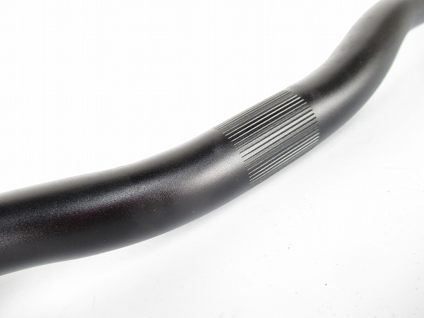ライザーバーハンドル　ブラック　25.4mm/580mm