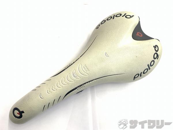 サドル SCRATCH PRO nackレール 134mm