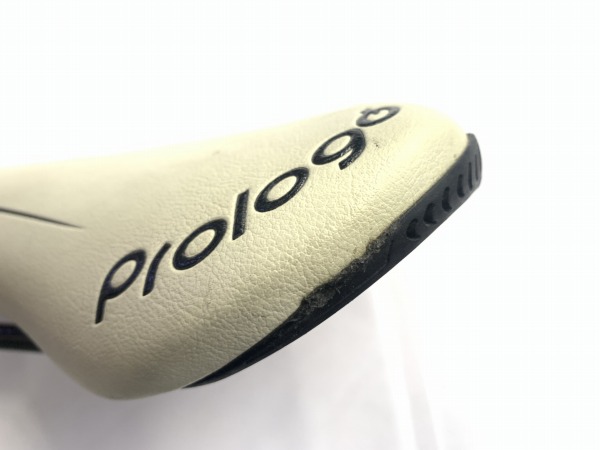サドル SCRATCH PRO nackレール 134mm