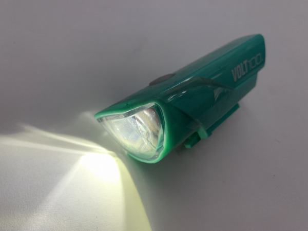 フロントライト VOLT100 HL-EL150RC チェレステ