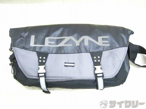 メッセンジャーバッグ MESSENGER CADDY 