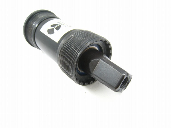 ボトムブラケット JIS 68mm 122.5mm スクエア