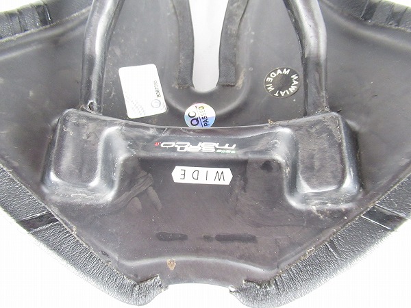 サドル　REGAL E　TESTロゴ　カーボンレール