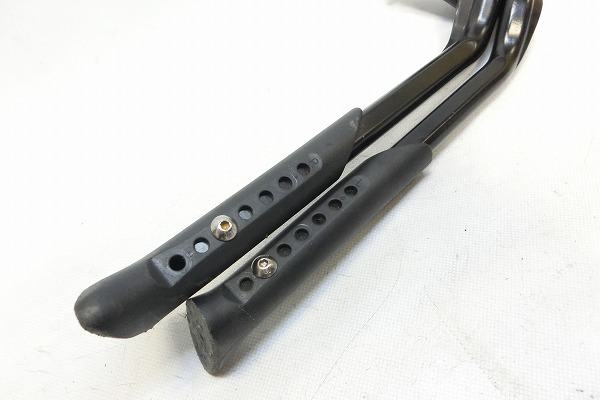 ダブルレッグセンタースタンド