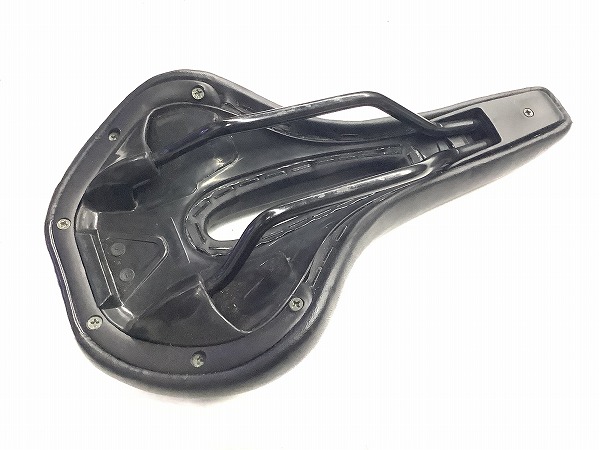 サドル TOURING G 100 スチールレール ブラック