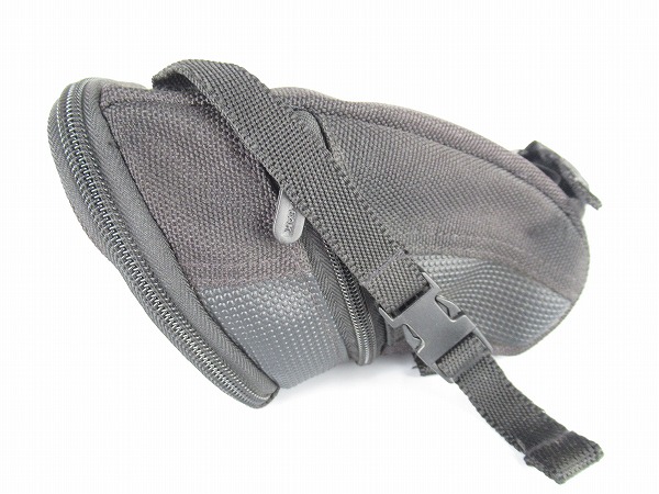 サドルバッグ　エアロウェッジパック　ストラップマウント　Mサイズ