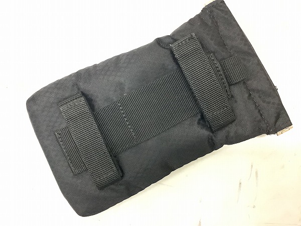 ポーチ　ブラック