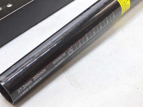 カーボンシートポスト FASTFOWARD φ27.2mm/300mm