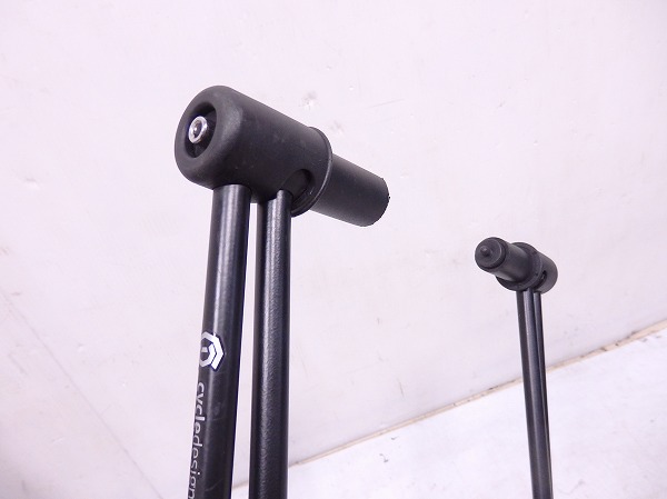 ディスプレイスタンド スルーアクスル用