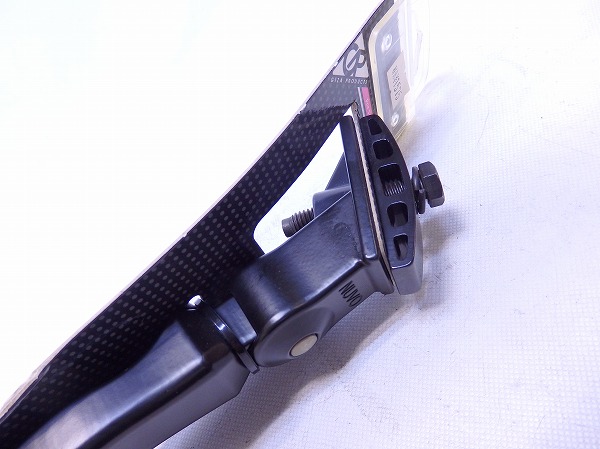 アジャスタブルセンタースタンド 24-28インチ