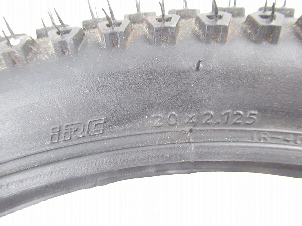 クリンチャータイヤ　20x2.125(406)