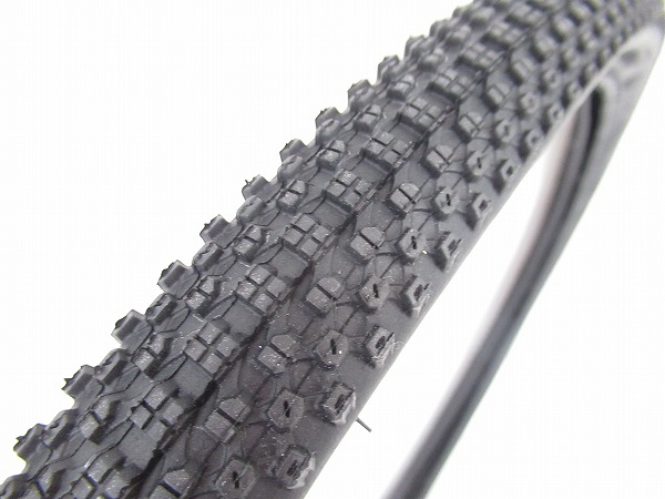 クリンチャータイヤ　SMALL　BLOCK　EIGHT　20x1 3/8(37-451)