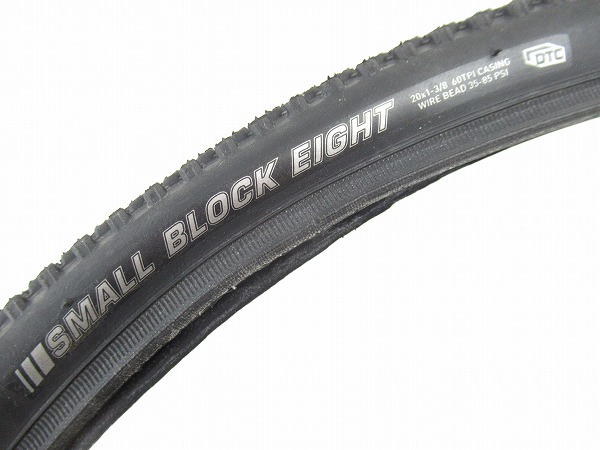 クリンチャータイヤ　SMALL　BLOCK　EIGHT　20x1 3/8(37-451)