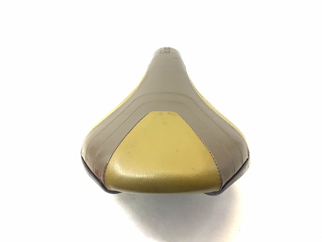 サドル NISENE HP TITANIOレール※ICSキャップ欠品