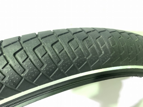 クリンチャータイヤ 27.5x2.00