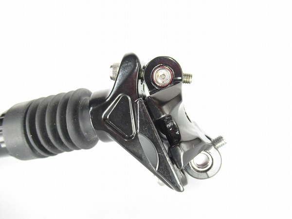 サスペンションシートポスト　ブラック　27.2mm/345mm